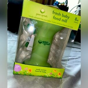 Green sprouts Fresh baby food mill